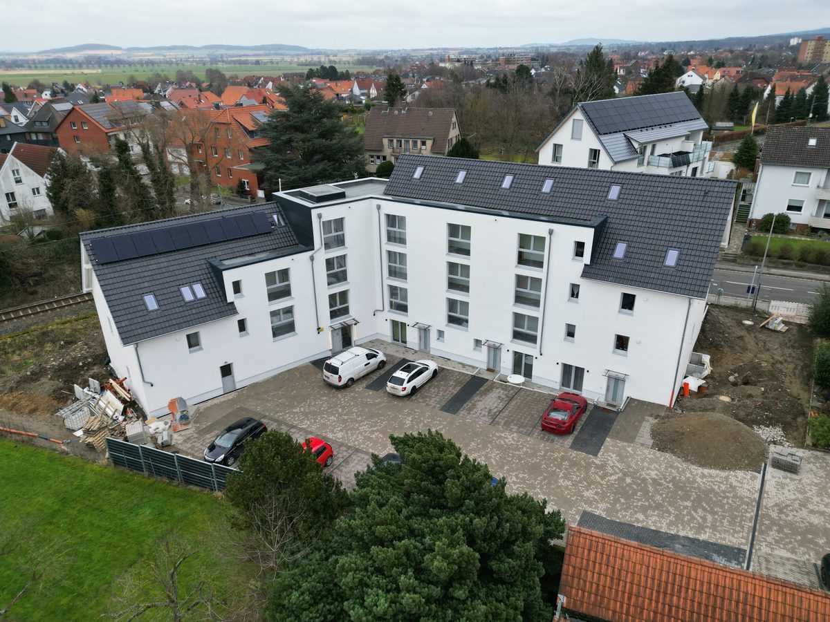 Luftaufnahme des fertiggestellten Bauvorhabens Landstraße 7 in Barsinghausen